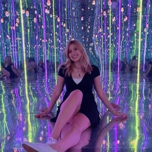 Meet your Posher, Lexie